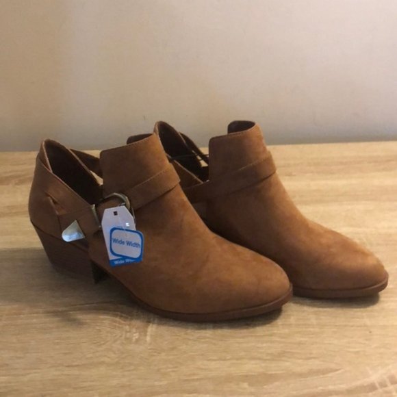 Time and Tru Shoes - Time and Tru women's wide width ankle boots